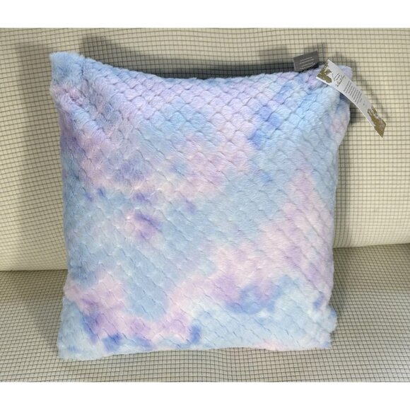 Aviva Stanoff Soft Textured Purple Pink Blanket and 2 Pillow set, NWT, MSRP $799 - Picture 6 of 12